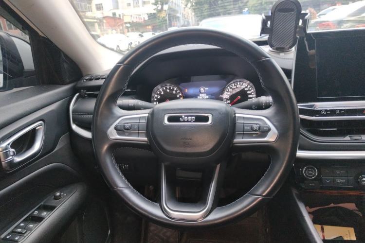 Used Jeep Compass 2021 220T Automatic Leading Edition Steering Wheel