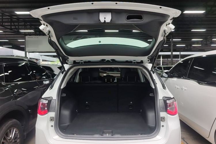 Used Jeep Compass 2021 220T Automatic Elite Edition Trunk