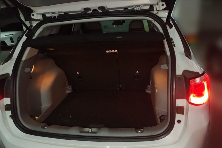 Used Jeep Compass 2021 220T Automatic Leading Edition Trunk