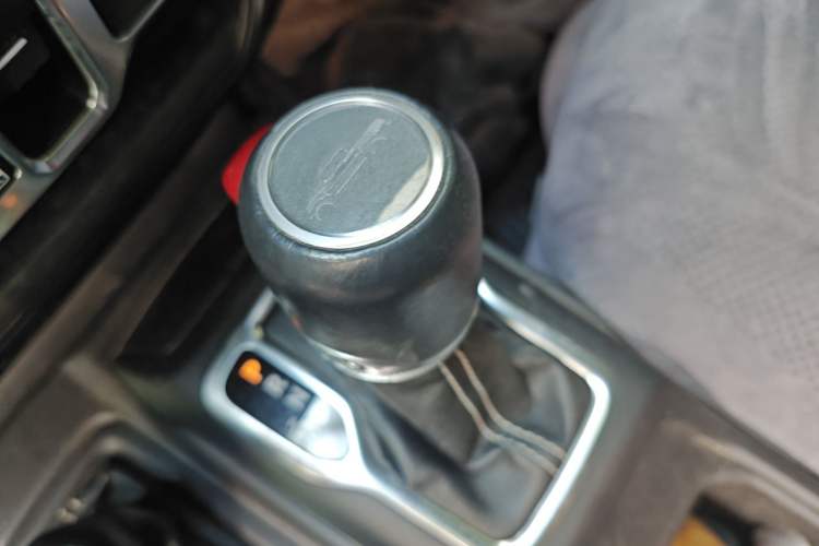 Used Jeep Gladiator 2022 3.6L Pioneer Edition Gear Lever