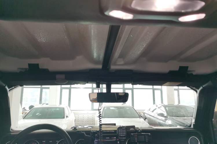 Used Jeep Gladiator 2022 3.6L Pioneer Edition Headliner