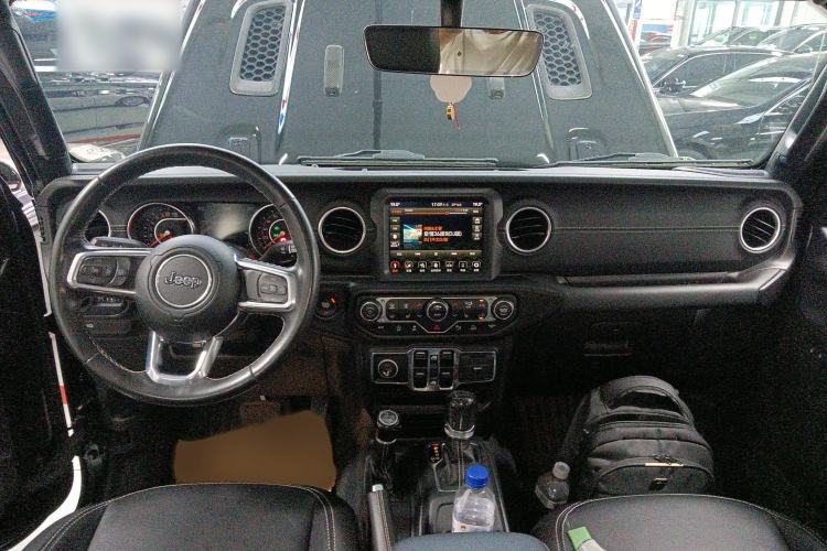 Used Jeep Gladiator 2022 3.6L Pioneer Edition Interior 2