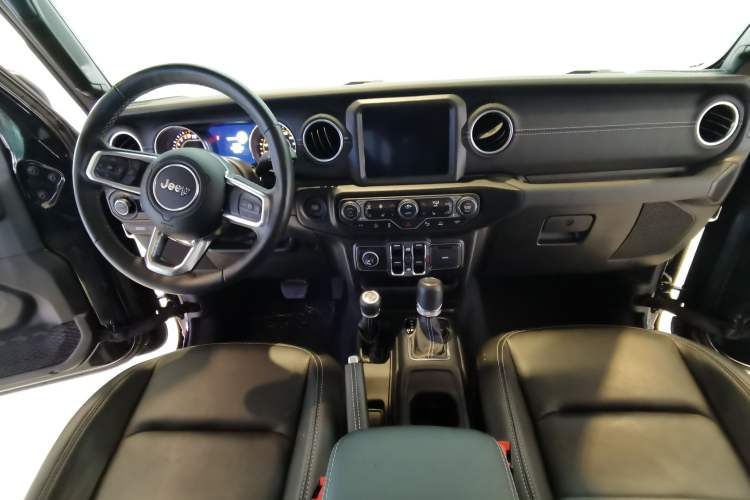 Used Jeep Gladiator 2022 3.6L Pioneer Edition Interior 3