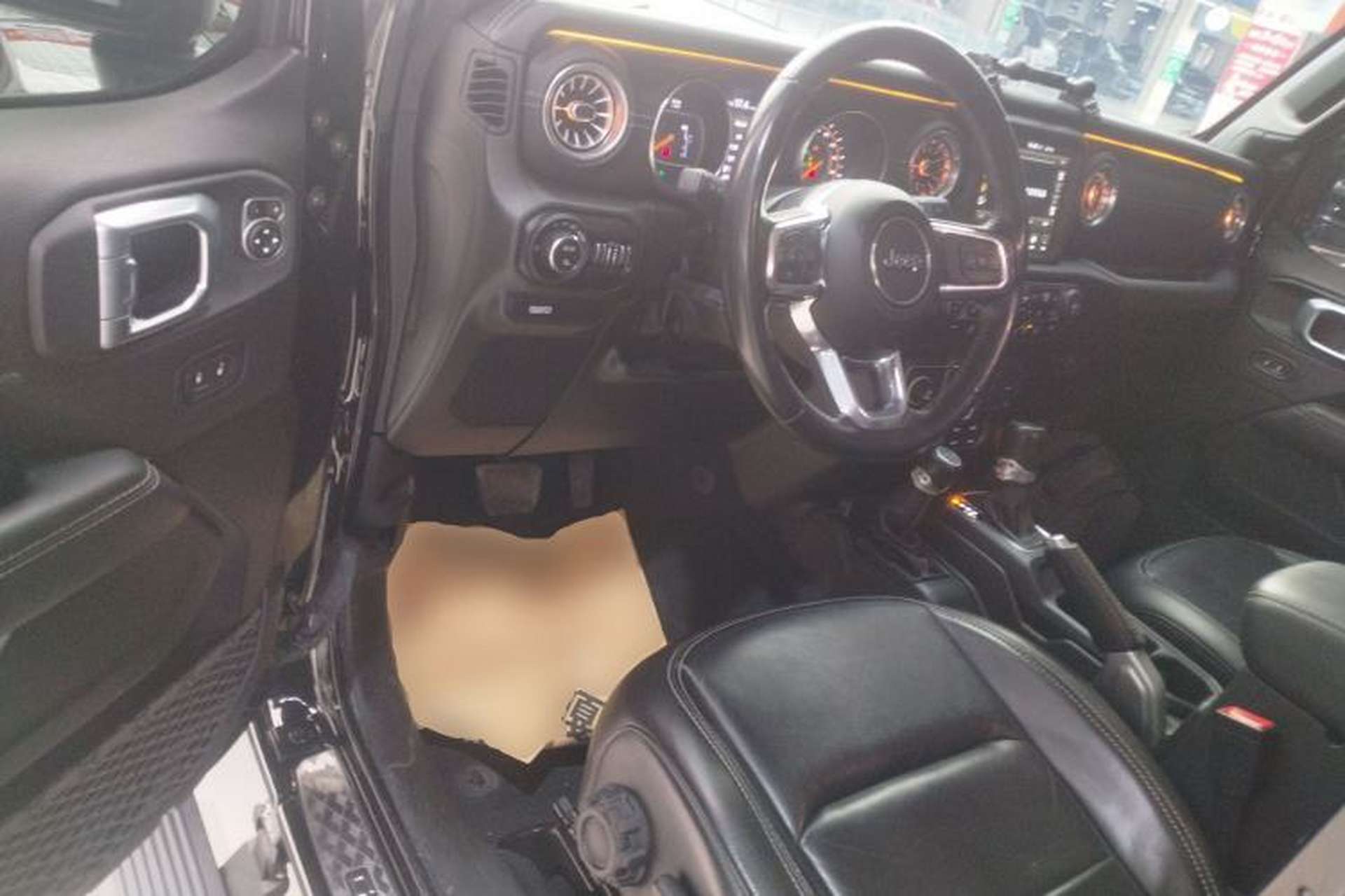 Used Jeep Gladiator 2022 3.6L Pioneer Edition Interior 3