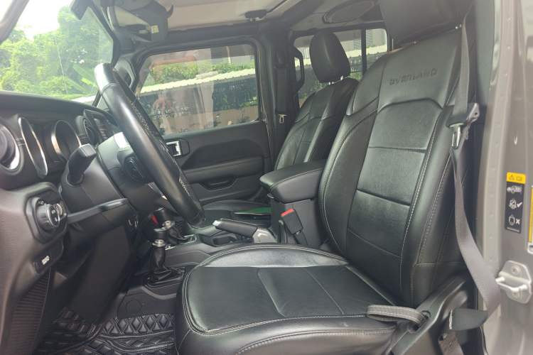 Used Jeep Gladiator 2022 3.6L Pioneer Edition Left Front Seat