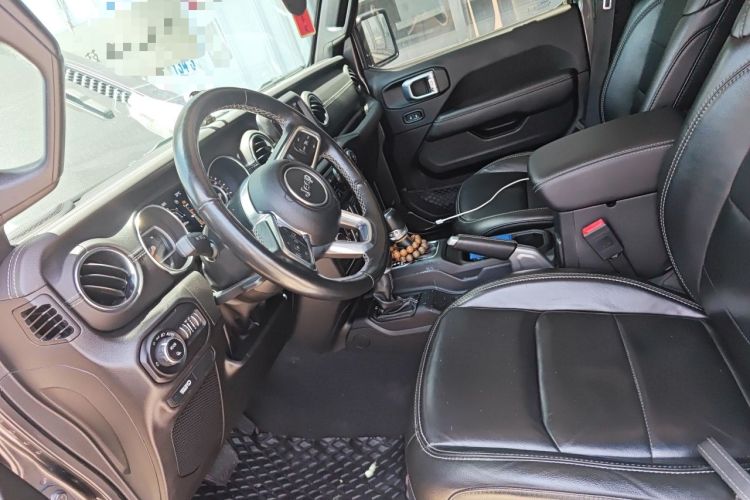 Used Jeep Gladiator 2022 3.6L Pioneer Edition Left Front Seat