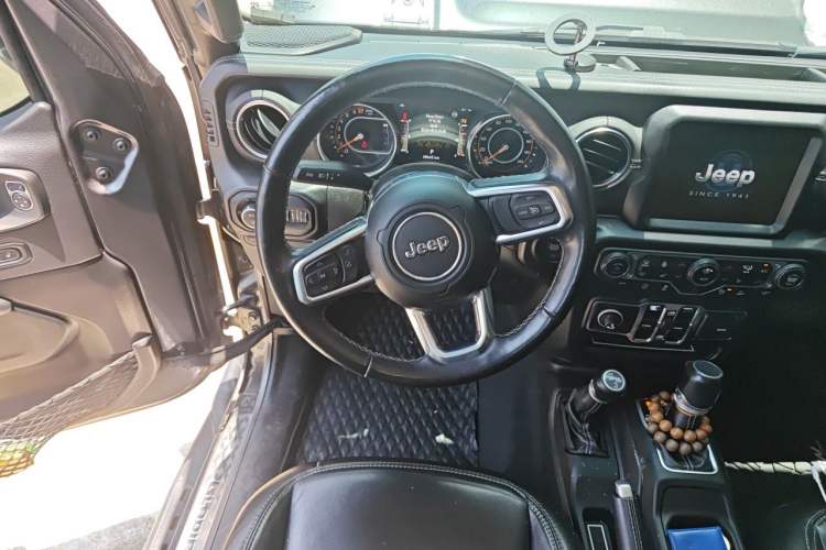 Used Jeep Gladiator 2022 3.6L Pioneer Edition Steering Wheel