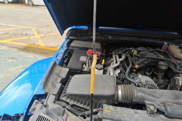 Used Jeep Gladiator 2022 3.6L Pioneer Edition Engine Bay Right