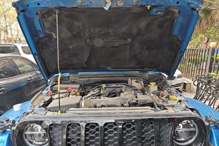 Used Jeep Gladiator 2022 3.6L Pioneer Edition Engine Bay