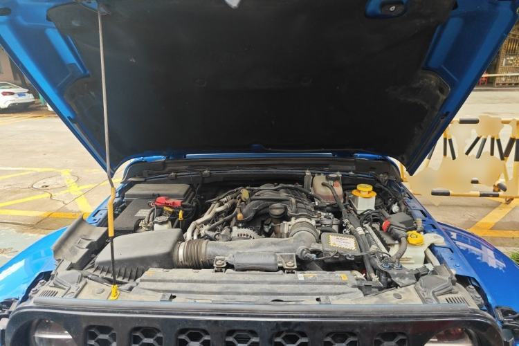 Used Jeep Gladiator 2022 3.6L Pioneer Edition Engine Bay