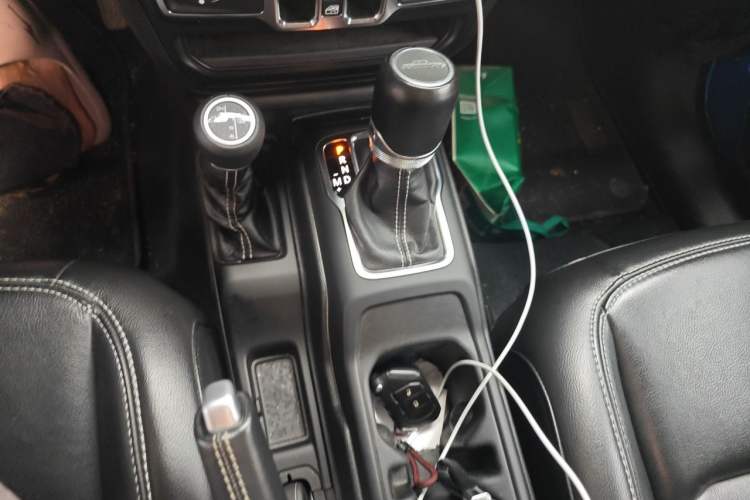 Used Jeep Gladiator 2022 3.6L Pioneer Edition Gear Lever