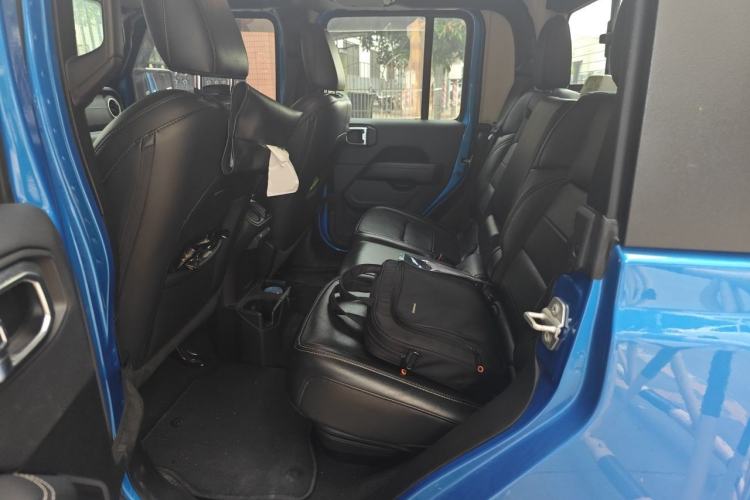Used Jeep Gladiator 2022 3.6L Pioneer Edition Left Rear Seat