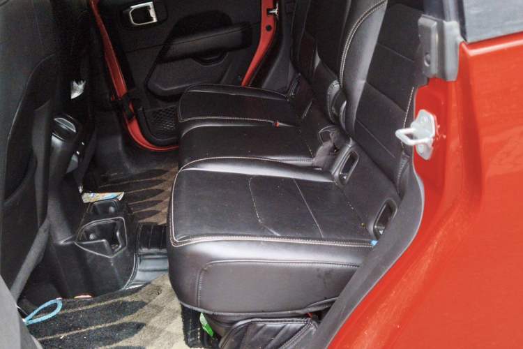 Used Jeep Gladiator 2022 3.6L Pioneer Edition Left Rear Seat