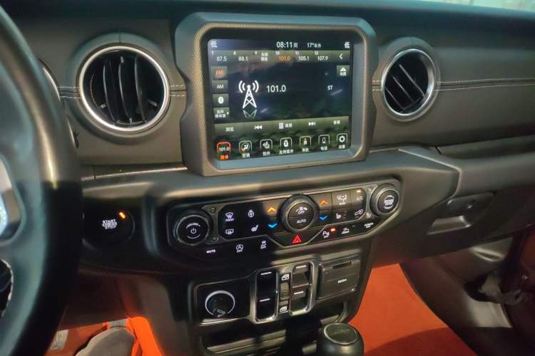 Used Jeep Gladiator 2022 3.6L Pioneer Edition Audio And AC Panel