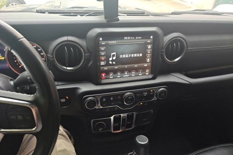 Used Jeep Gladiator 2022 3.6L Pioneer Edition Audio And AC Panel
