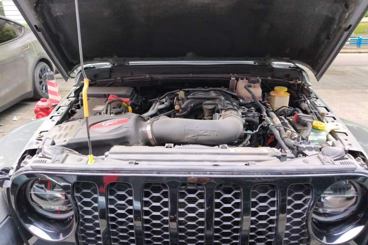 Used Jeep Gladiator 2022 3.6L Pioneer Edition Engine Bay