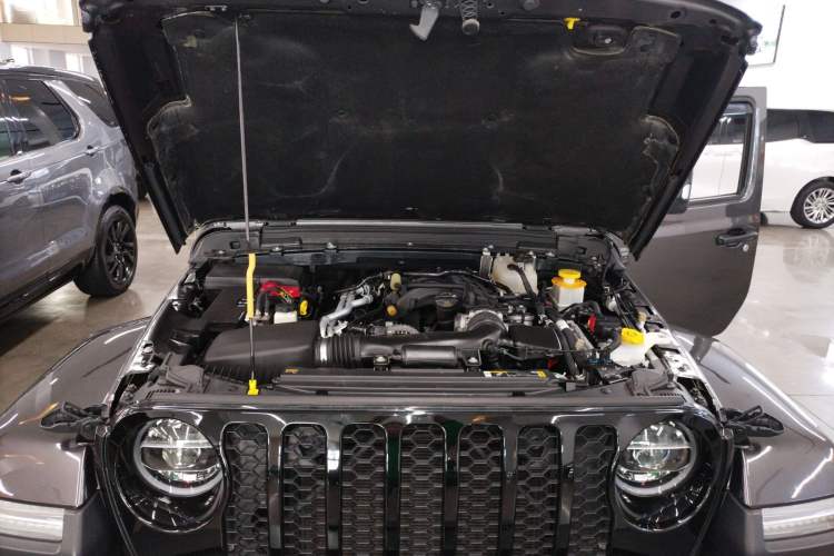 Used Jeep Gladiator 2022 3.6L Pioneer Edition Engine Bay