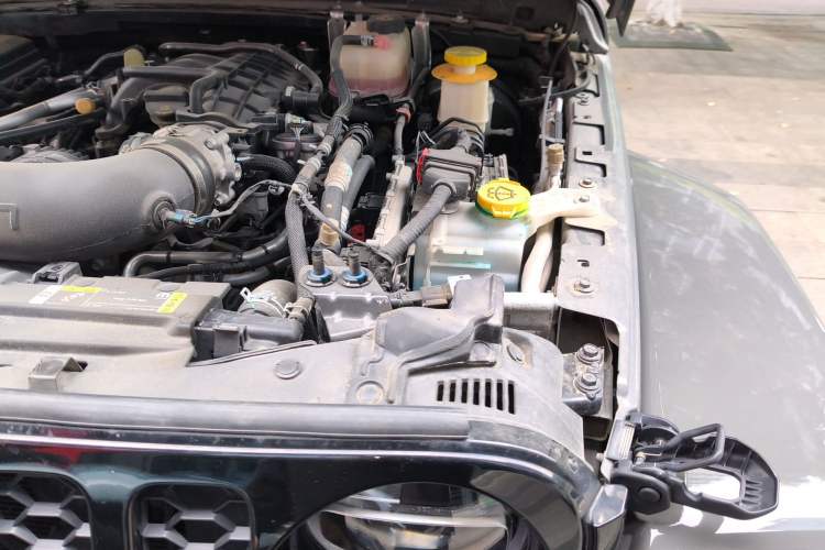 Used Jeep Gladiator 2022 3.6L Pioneer Edition Engine Bay Left
