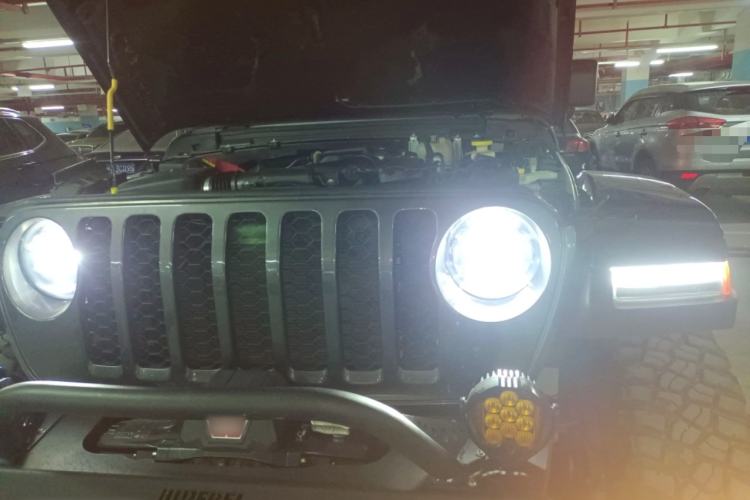 Used Jeep Gladiator 2022 3.6L Pioneer Edition Engine Bay Left