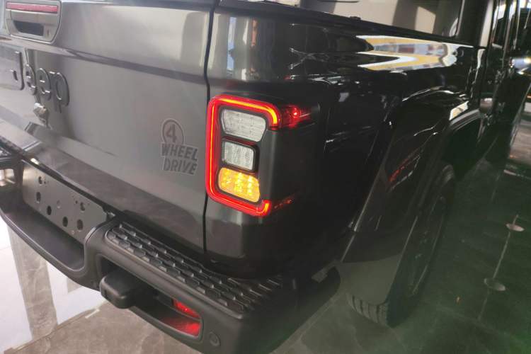 Used Jeep Gladiator 2022 3.6L Pioneer Edition Exterior 6