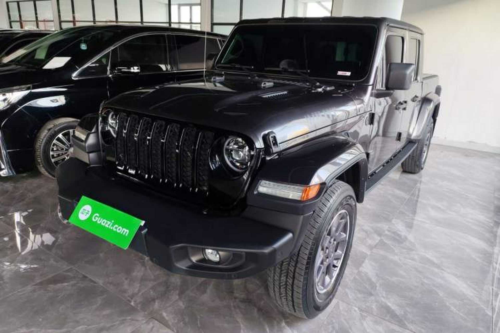 Used Jeep Gladiator 2022 3.6L Pioneer Edition Front Left 45 Deg