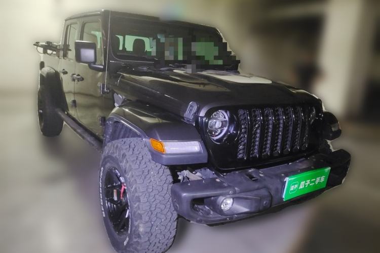 Used Jeep Gladiator  Front Right 45 Deg