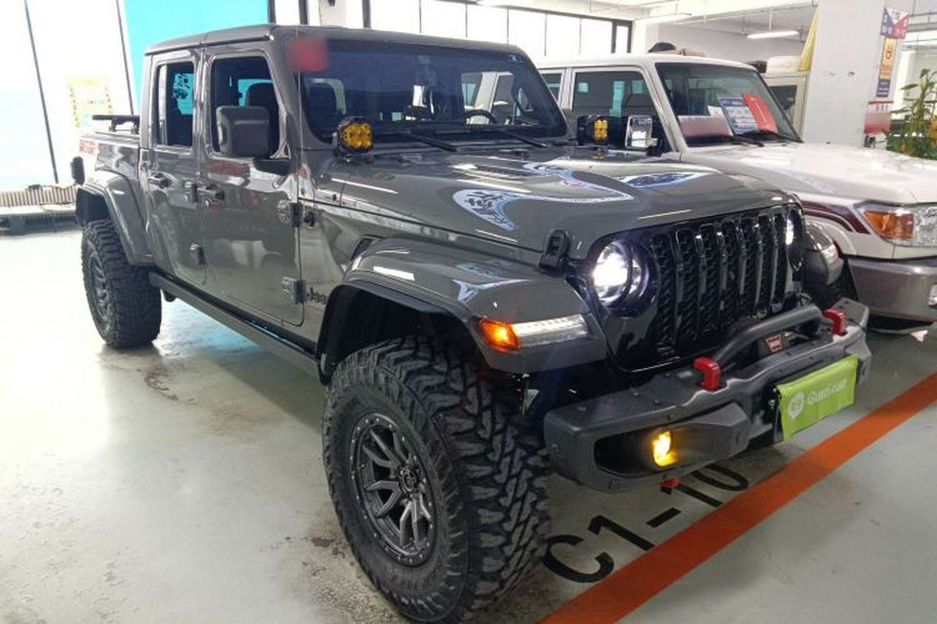 Used Jeep Gladiator 2022 3.6L Pioneer Edition Front Right 45 Deg