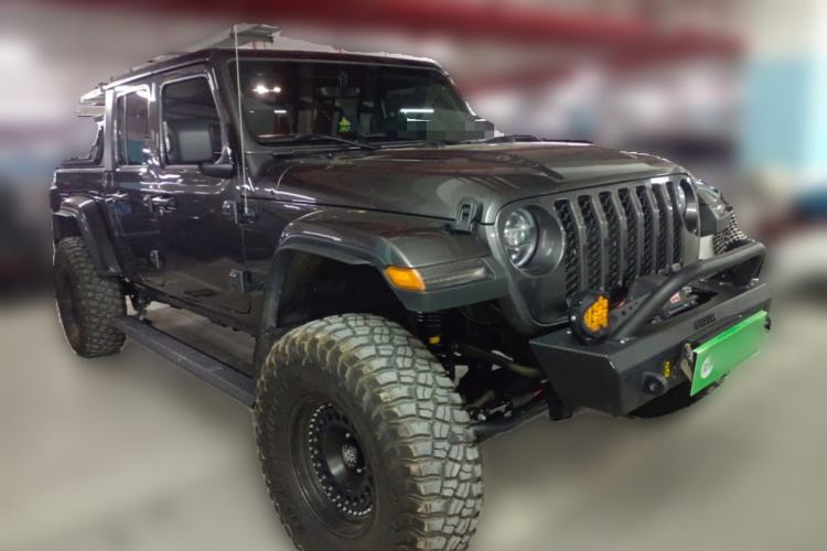 Used Jeep Gladiator 2022 3.6L Pioneer Edition Front Right 45 Deg