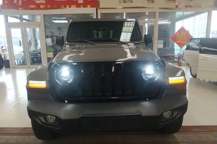 Used Jeep Gladiator 2022 3.6L Pioneer Edition Front