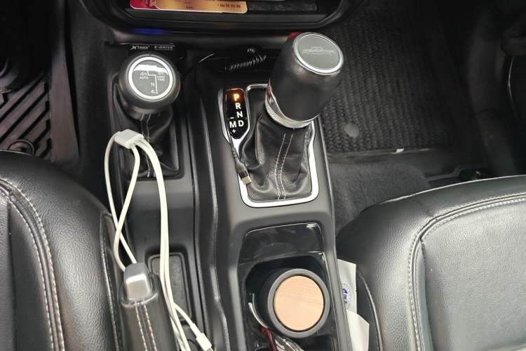 Used Jeep Gladiator 2022 3.6L Pioneer Edition Gear Lever