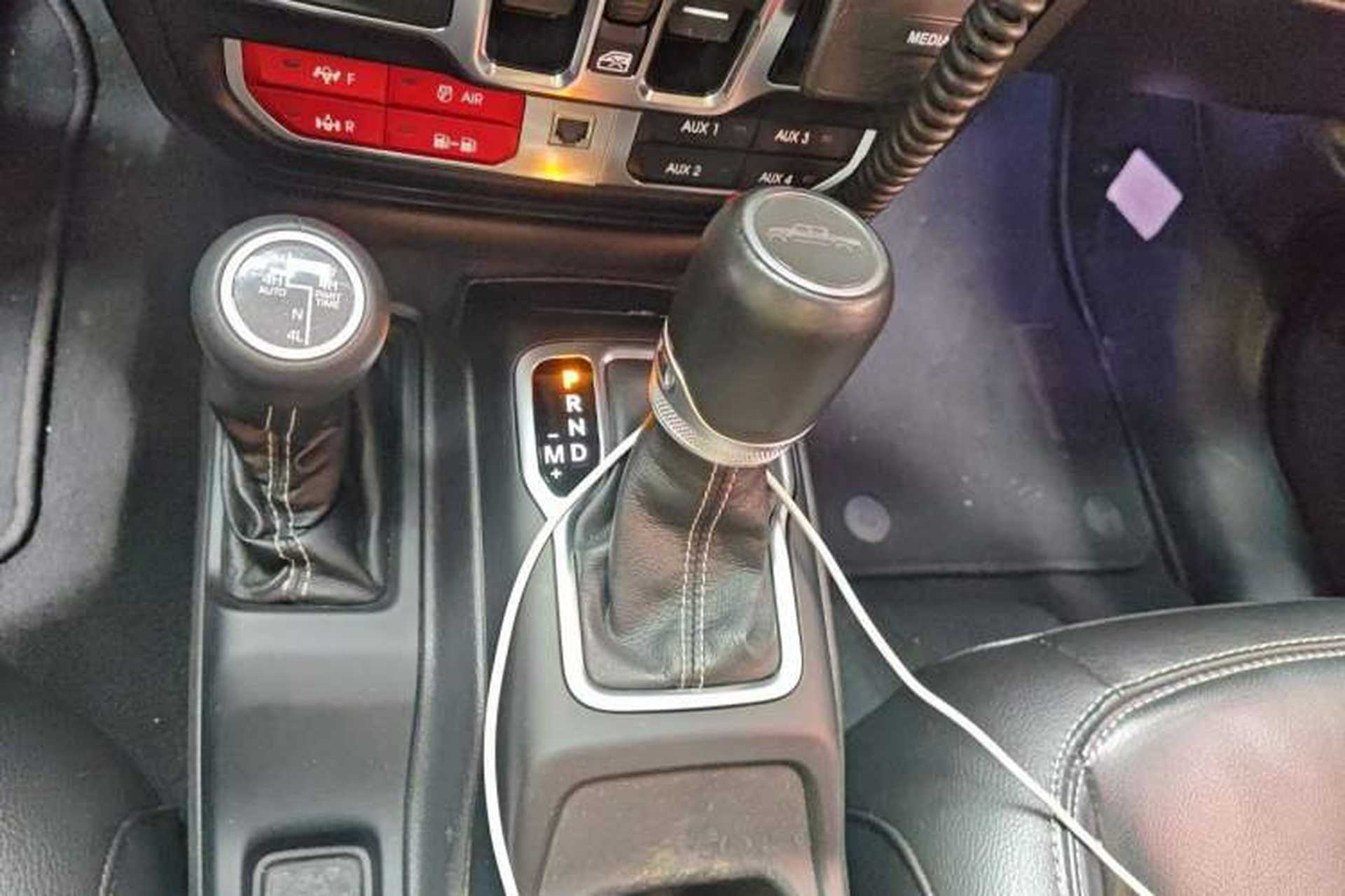 Used Jeep Gladiator 2022 3.6L Pioneer Edition Gear Lever