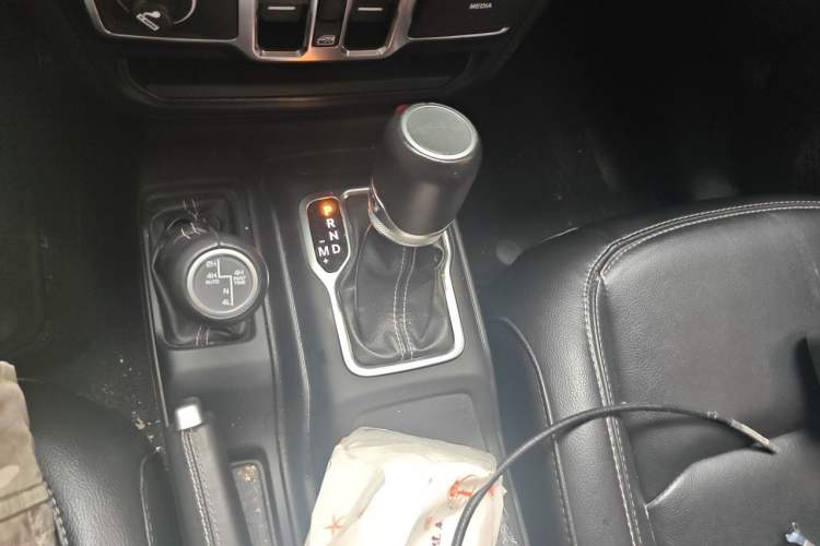Used Jeep Gladiator 2022 3.6L Pioneer Edition Gear Lever