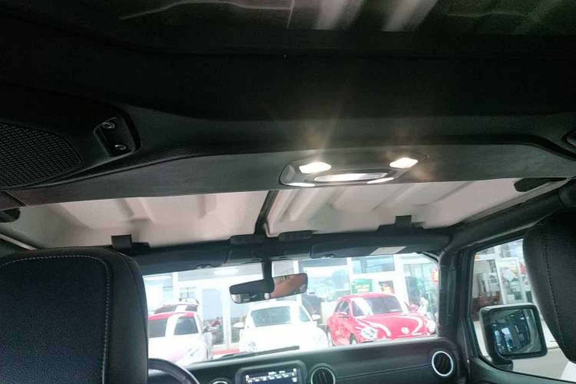 Used Jeep Gladiator 2022 3.6L Pioneer Edition Headliner