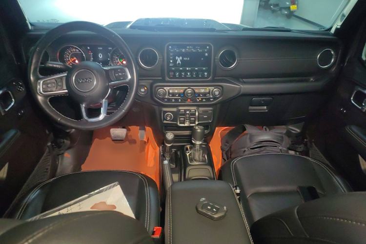 Used Jeep Gladiator 2022 3.6L Pioneer Edition Interior 2