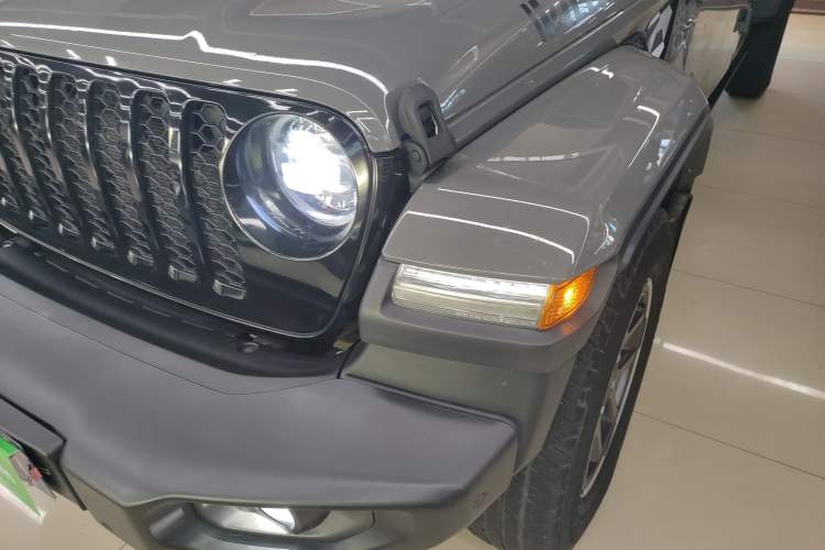 Used Jeep Gladiator 2022 3.6L Pioneer Edition Left Front Headlight