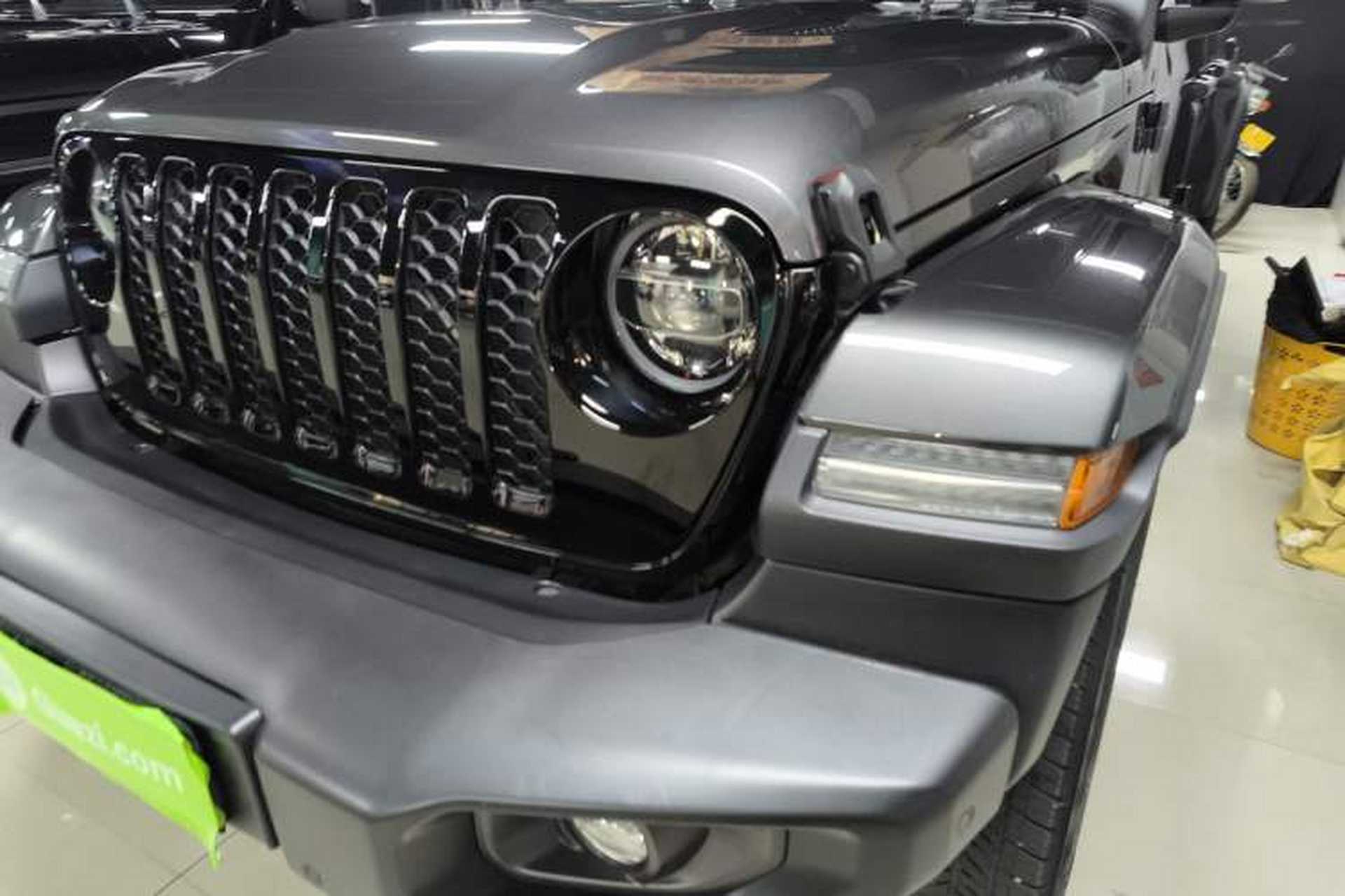 Used Jeep Gladiator 2022 3.6L Pioneer Edition Left Front Headlight