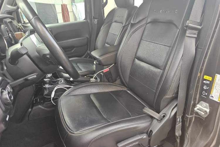 Used Jeep Gladiator 2022 3.6L Pioneer Edition Left Front Seat