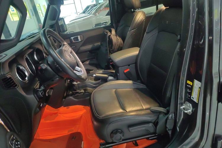 Used Jeep Gladiator 2022 3.6L Pioneer Edition Left Front Seat
