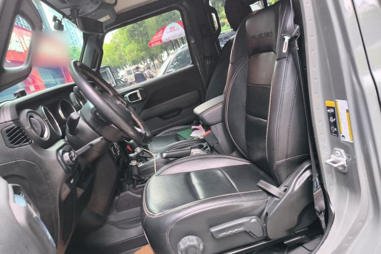 Used Jeep Gladiator 2022 3.6L Pioneer Edition Left Front Seat