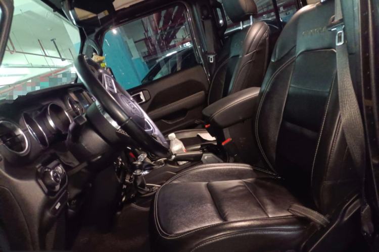 Used Jeep Gladiator 2022 3.6L Pioneer Edition Left Front Seat