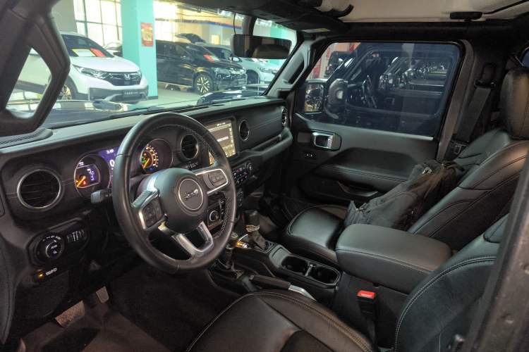 Used Jeep Gladiator 2022 3.6L Pioneer Edition Left Front Seat
