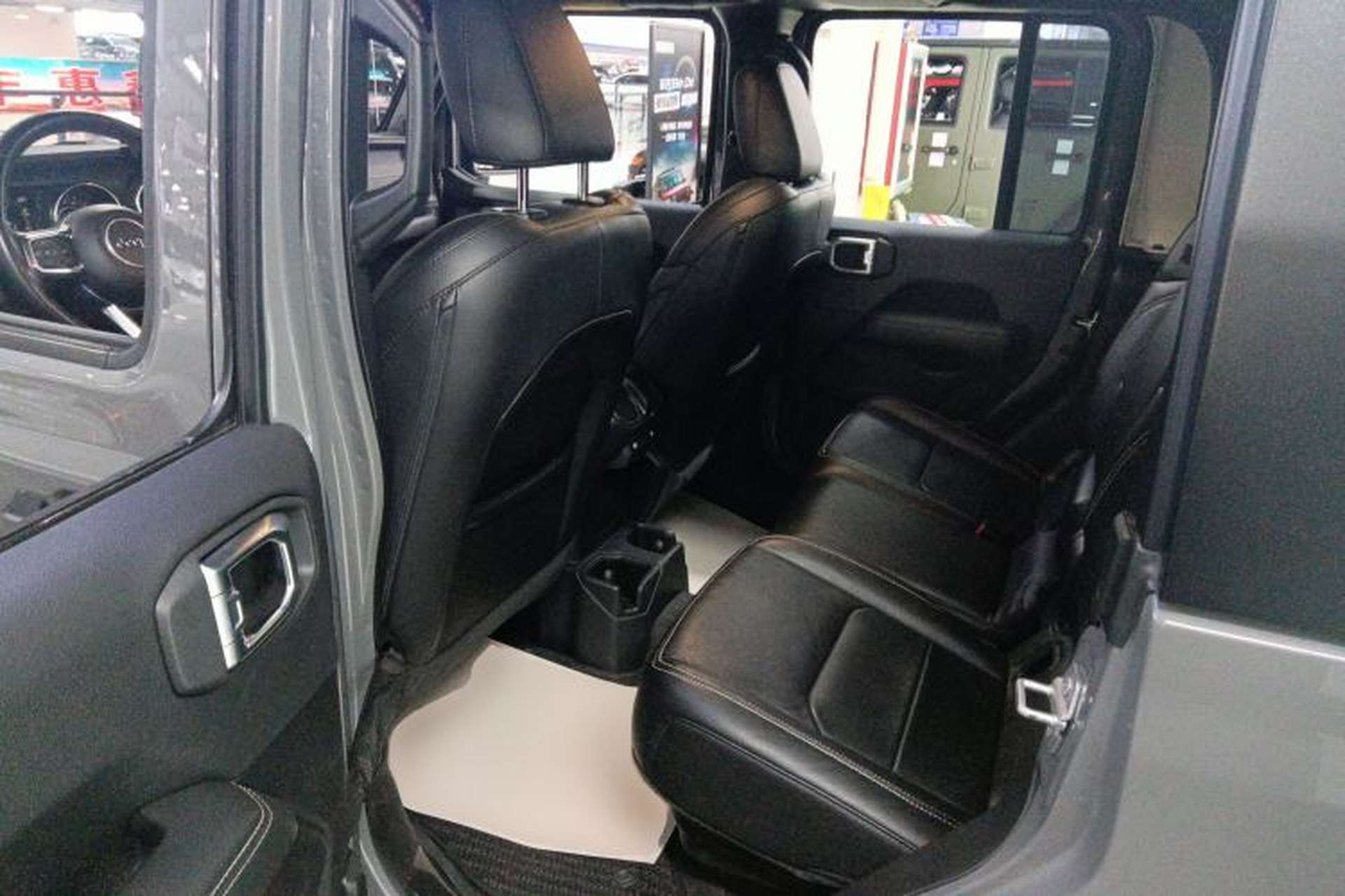 Used Jeep Gladiator 2022 3.6L Pioneer Edition Left Rear Seat