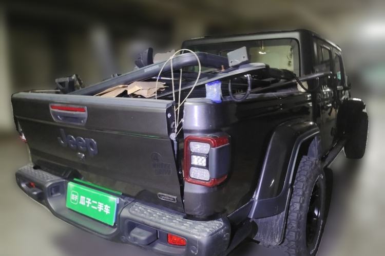 Used Jeep Gladiator  Rear Right 45 Deg