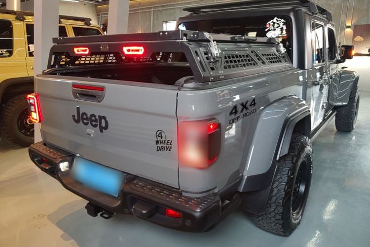 Used Jeep Gladiator 2022 3.6L Pioneer Edition Rear Right 45 Deg