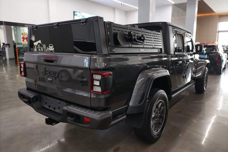 Used Jeep Gladiator 2022 3.6L Pioneer Edition Rear Right 45 Deg