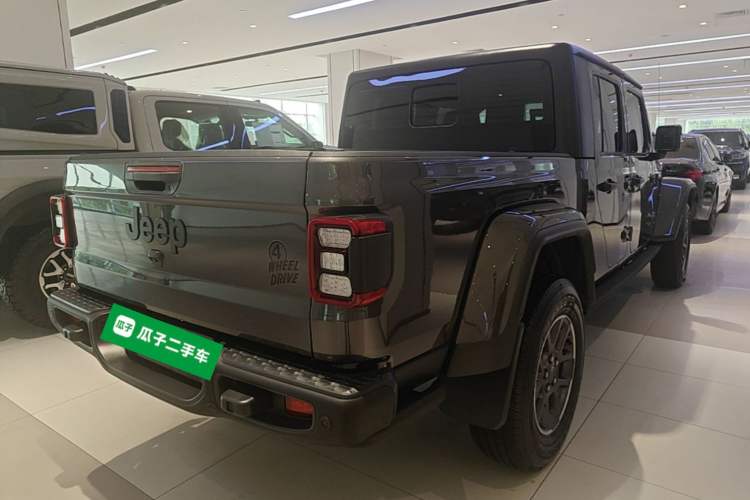 Used Jeep Gladiator 2022 3.6L Pioneer Edition Rear Right 45 Deg