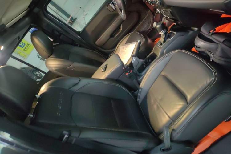 Used Jeep Gladiator 2022 3.6L Pioneer Edition Right Front Seat