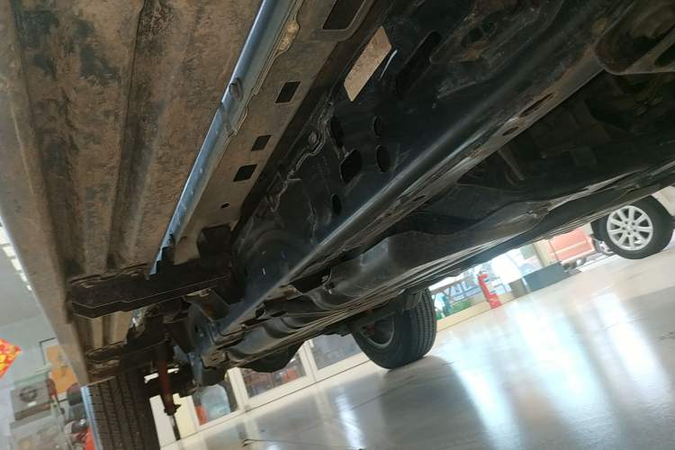 Used Jeep Gladiator 2022 3.6L Pioneer Edition Right Side Sill