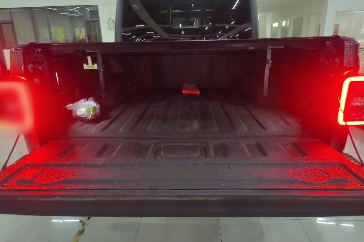 Used Jeep Gladiator 2022 3.6L Pioneer Edition Trunk