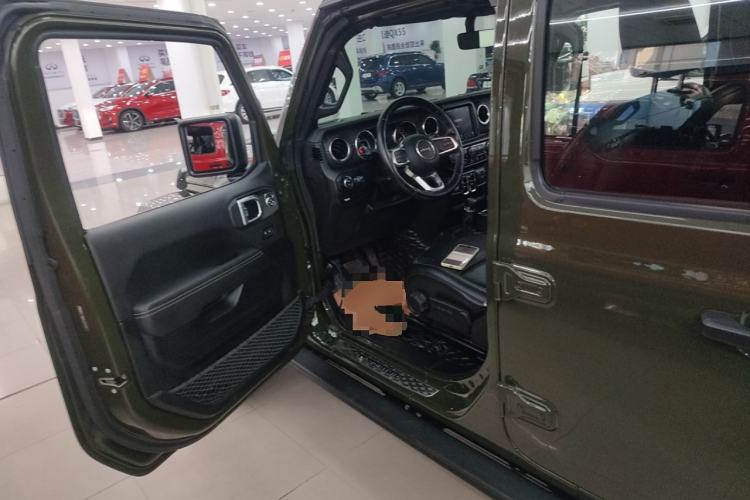 Used Jeep Gladiator 2022 3.6L Pioneer Edition Driver Seat